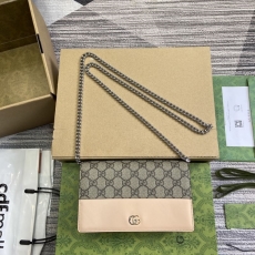 Gucci Wallets